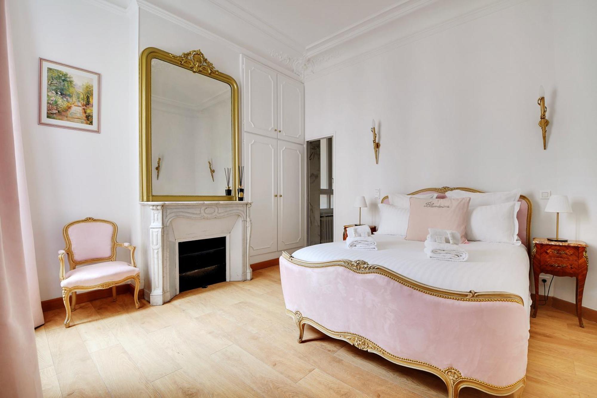 Pick A Flat's In Republique - Avenue De La Republique Apartment Paris