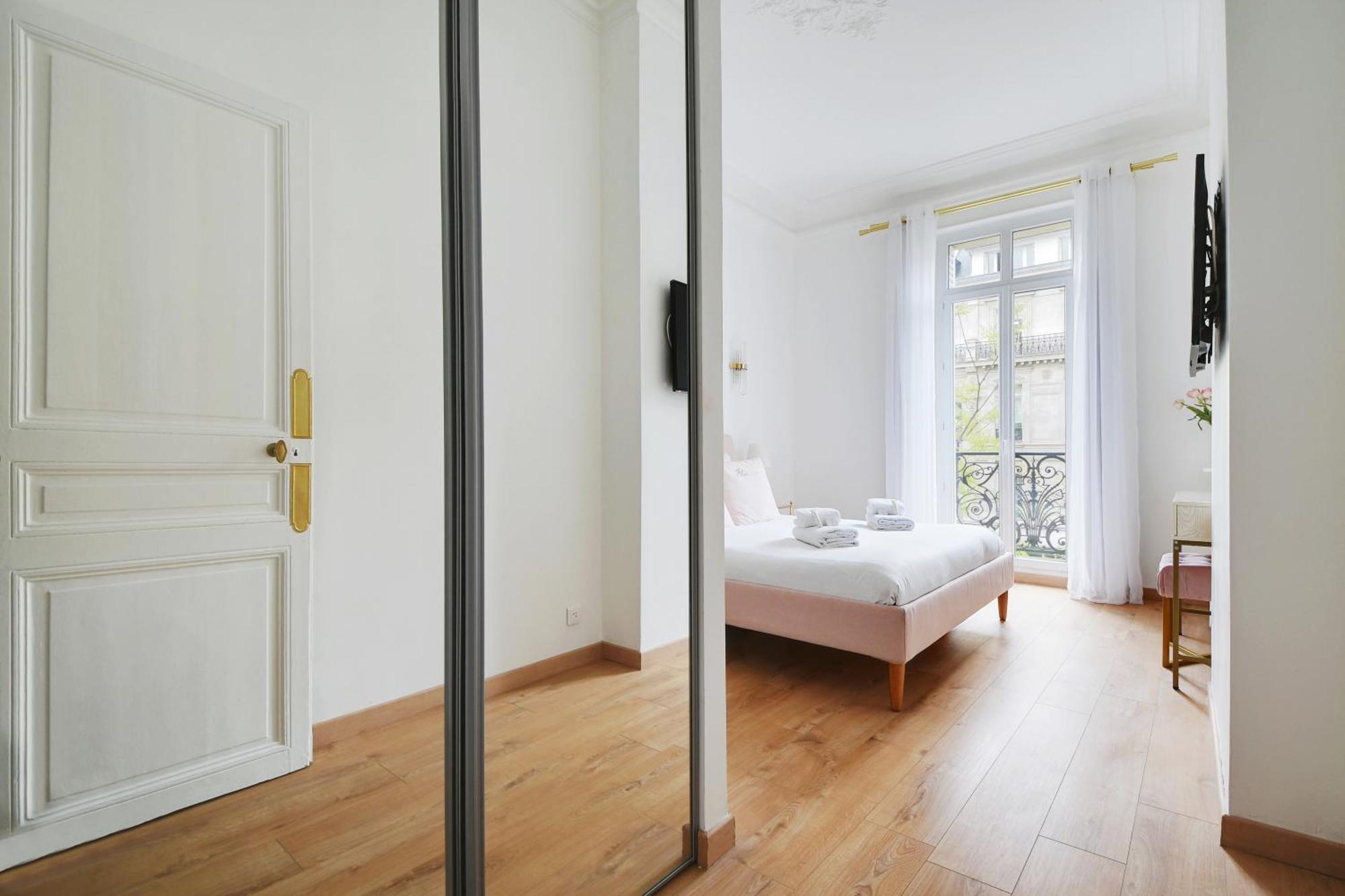 Pick A Flat's In Republique - Avenue De La Republique Apartment Paris